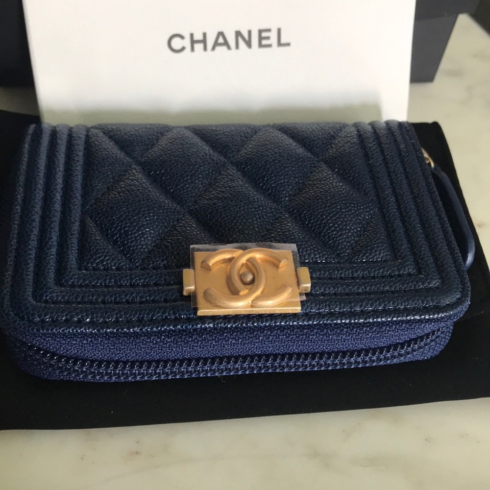 π― Authentic CHANEL BOY Coin purse & cardholder - Picture 3 of 6